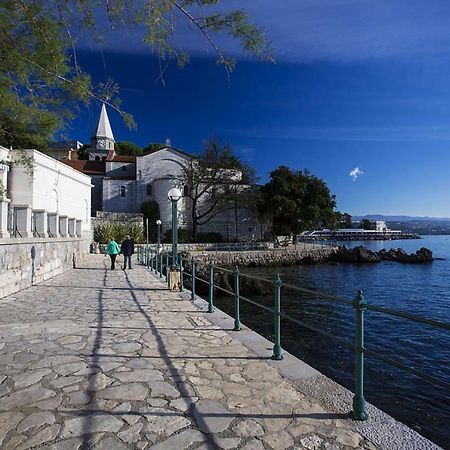 Apartments Petricic With Swimming Pool Ičići 外观 照片